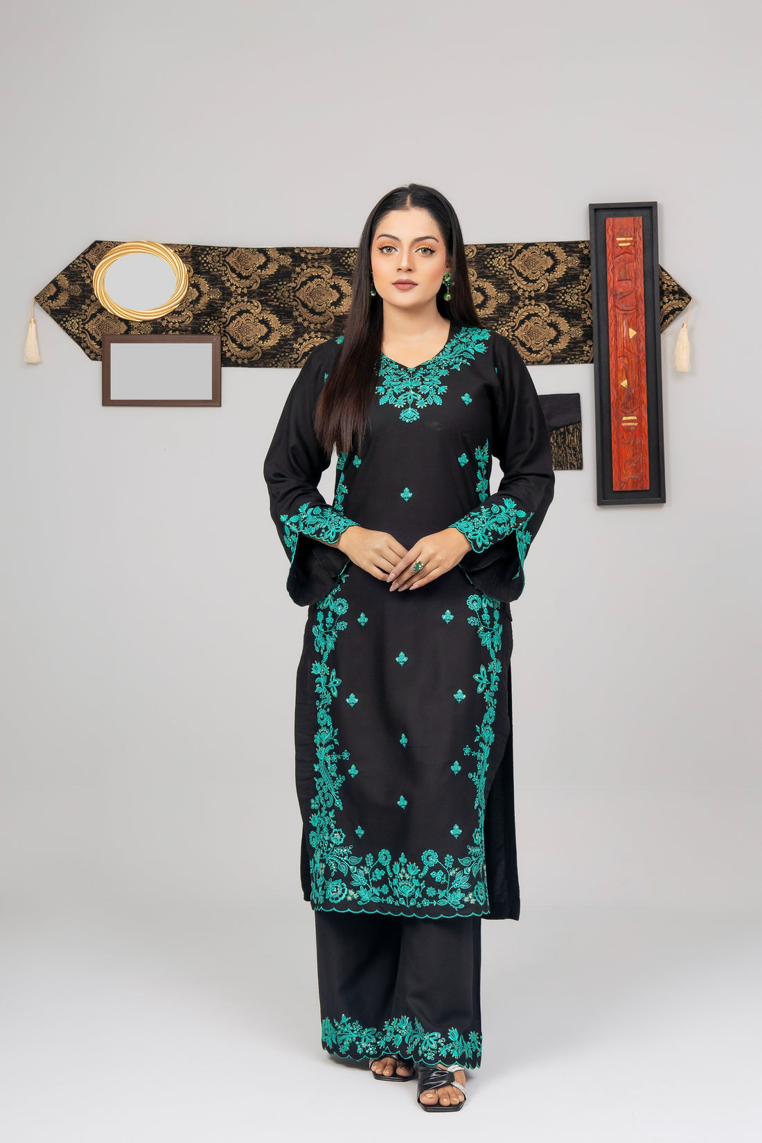 Emerald Night (Embroiderd - Stitched 2 Pcs)